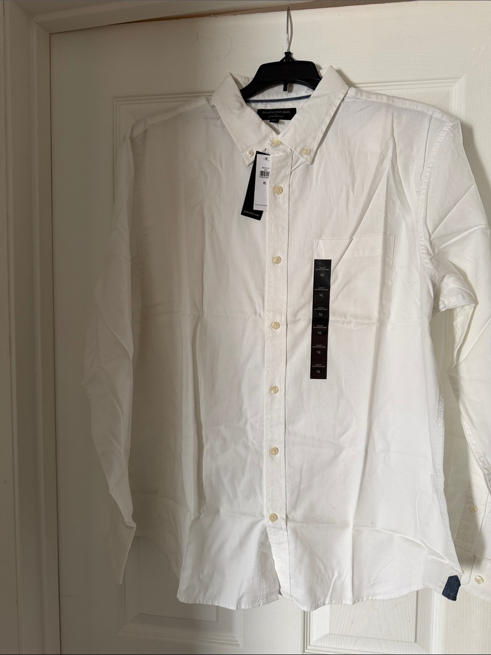 Banana Republic Men's White Button-Down Oxford Shirt